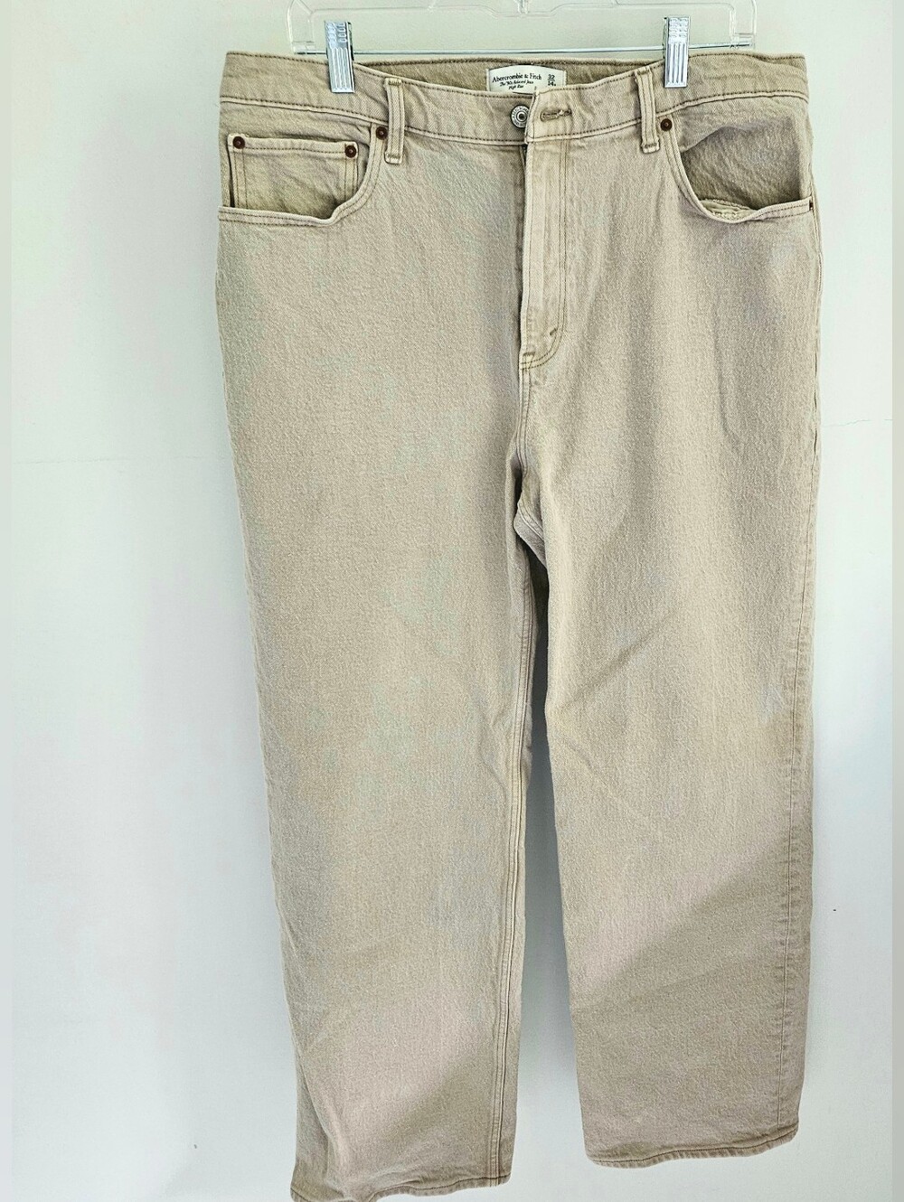 A&F 90s Relaxed High Rise Jeans Tan Denim